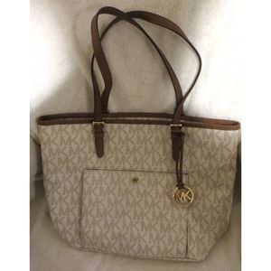 Michael Kors Medium Vanilla/Almond Tote